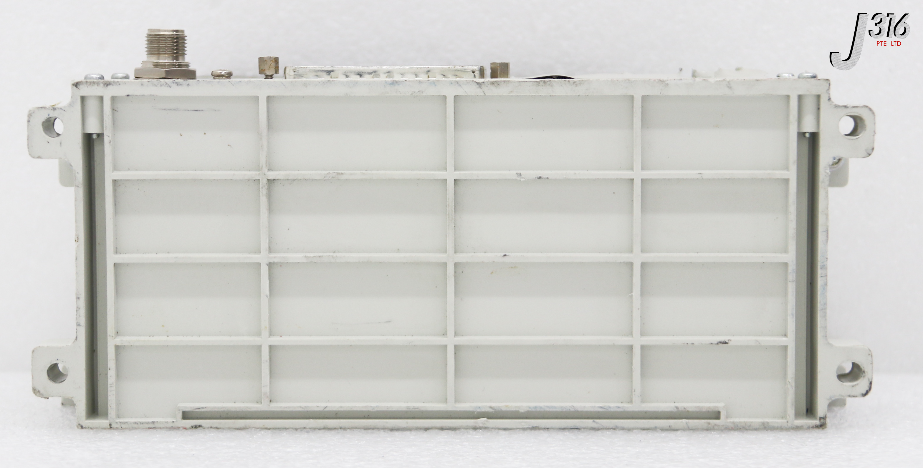 AN 36054 SMC 16-SLOT PNEU MANF W/ EX420-SDN2, AMAT 4060-00931 VV5Q11